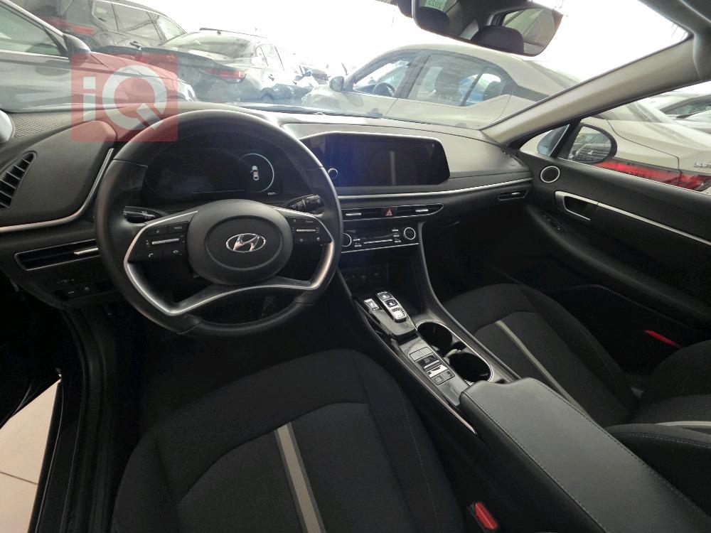 https://cdn.iqcars.ioscaled_1000075615_out.jpg